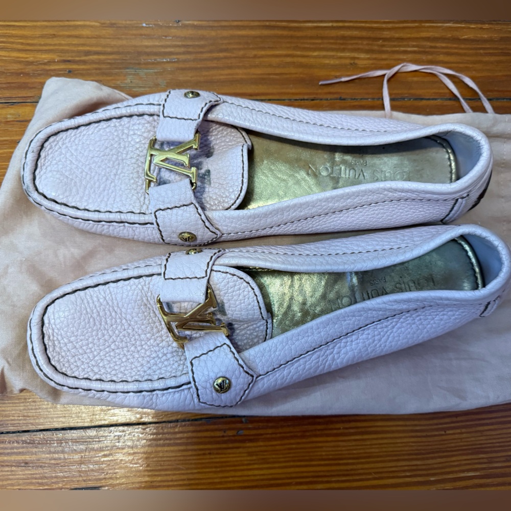 Authentic Louis Vuitton pink Monte Carlo moccasins size 38.5 - Picture 1 of 3
